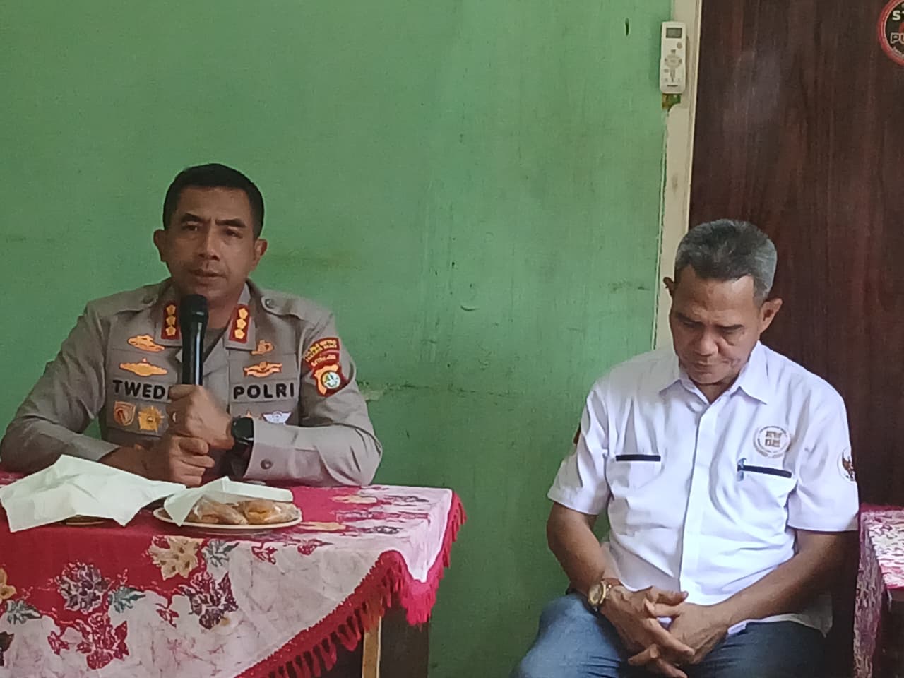 Kombes Pol Twedi, Silaturahmi Dengan Tomas di Wilayah Jembatan Lima Tambora
