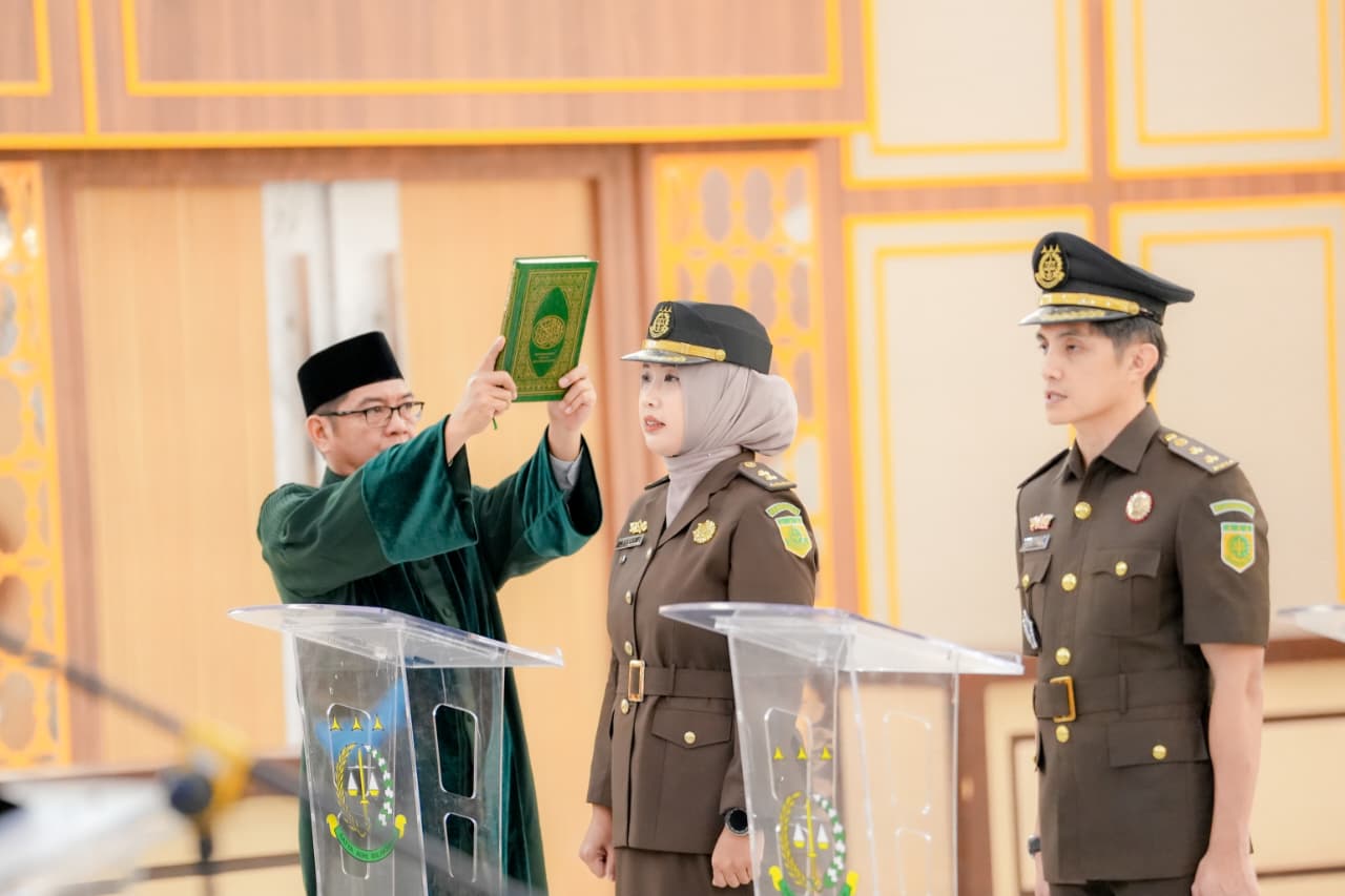 Kejati Sumsel Lantik Pejabat Eselon III dan IV, Perkuat Kinerja dan Profesionalisme