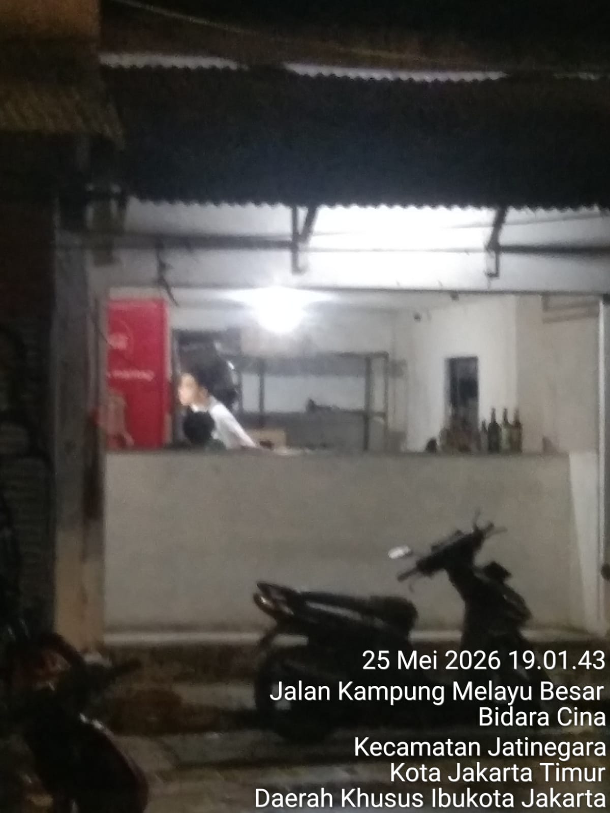 Miras Dijual Terang-terangan di Sekitar Terminal Kampung Melayu, Aktivis Soroti Dugaan Pembiaran