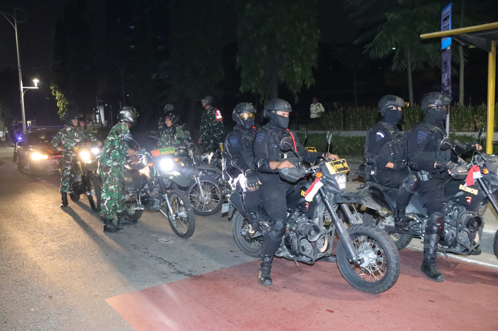 Patroli Skala Sedang dan Razia Kejahatan Jalanan, Polres Jakbar Perkuat Kamtibmas Malam Hari