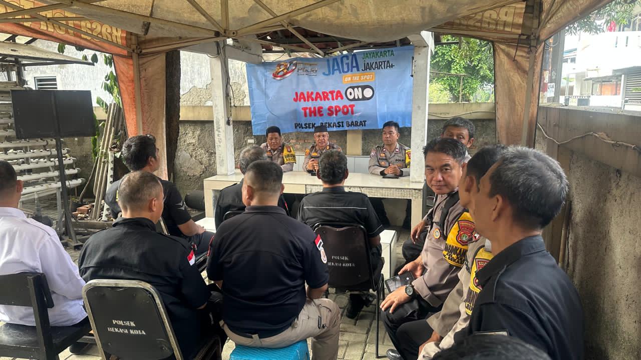 Kapolsek Bekasi Barat Ajak Warga Perkuat Sinergi Jaga Kamtibmas Melalui Program Jakarta On The Spot