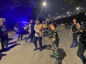 Jaga Keamanan Warga Saat Malam Hari, Polres Metro Jakbar Gelar Patroli Skala Sedang