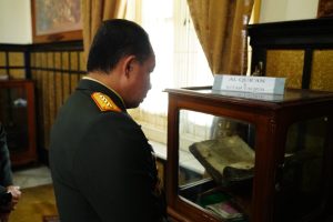 Panglima TNI Kunjungi Museum Diponegoro dan Museum Jenderal Sudirman di Magelang   
