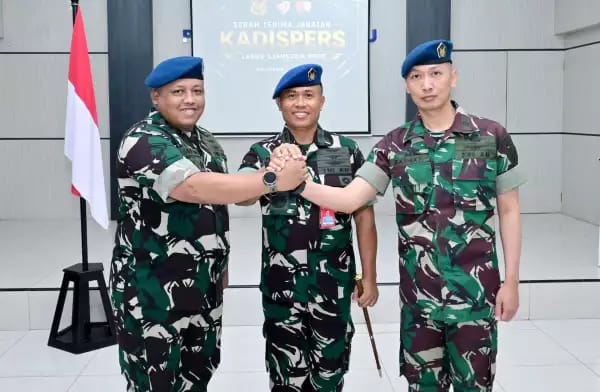 Komandan Lanud Sjamsudin Noor Pimpin Sertijab Kadispers, Tegaskan Pembinaan Personel sebagai Pilar Kekuatan Satuan