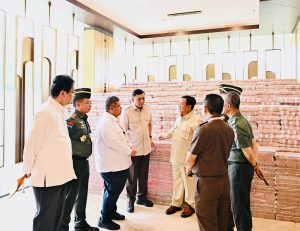 Panglima TNI Dampingi Presiden RI Saksikan Penyerahan Uang Sitaan Hasil Korupsi Rp 13,25 Triliun di Kejaksaan Agung