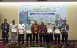 Rumkital Dr. Midiyato Suratani Raih Penghargaan Faskes Berkomitmen Tahun 2025