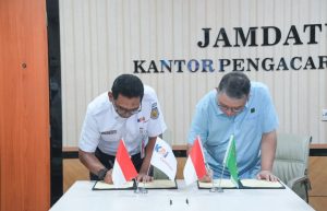 Komitmen Terapkan GCG, KAI Commuter Lakukan Penandatanganan Perjanjian Kerja Sama dengan Jaksa Agung Muda Bidang Perdata dan Tata Usaha Negara Terkait Pengadaan Sarana KRL