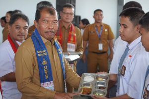 Makan Bersama, Tumbuh Bersama: Pemkab Toba Luncurkan Program Gizi Pelajar di Balige