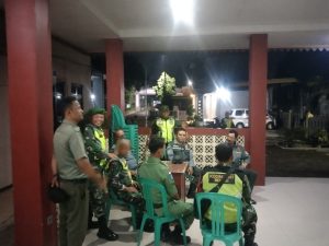 Babinsa Koramil 05/Bantar Gebang Laksanakan Patroli Malam Bersama Unsur Komduk dan Komcad