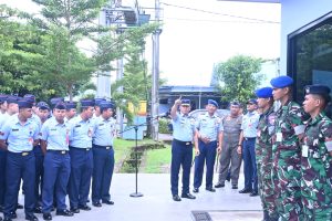 Bangun Lingkungan Aman, Nyaman dan Tentram, Danlanud Sultan Hasanuddin Resmikan Pos Pengamanan Komplek Catalina      