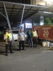 Antisipasi Tawuran Polsek Bekasi Barat Patroli Mobile