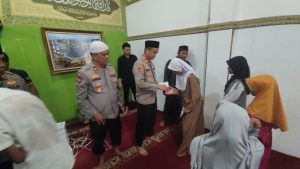 Polsek Tambora Tebar Kepedulian, 50 Anak Yatim Terima Santunan Penuh Kehangatan