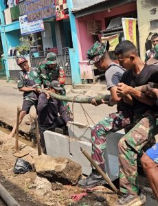 Satgas TMMD Ke-128 Kodim 0507/Bekasi Kebut Pembangunan Drainase U-Ditch di Jatirangga