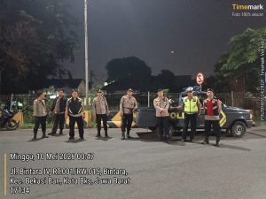 Kapolsek Bekasi Barat Pimpin Patroli Humanis Cegah Tawuran   ‎