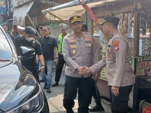 Kapolres Jakbar Tinjau Langsung Pengamanan Ibadah Gereja Santapan Rohani di Tambora