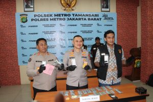 Ungkap Penjualan Obat Keras Ilegal Berkedok Toko Kosmetik, Polsek Metro Tamansari Sita Ribuan Pil