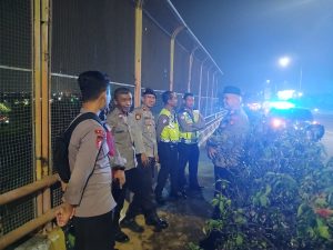 Kapolsek Bekasi Barat Pimpin Pelayanan Pengamanan Malam Takbir Idul Adha 2026