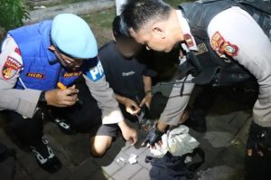 Razia Gabungan di Latumenten, Polres Jakbar Amankan Empat Orang dan Obat Keras Daftar golongan G
