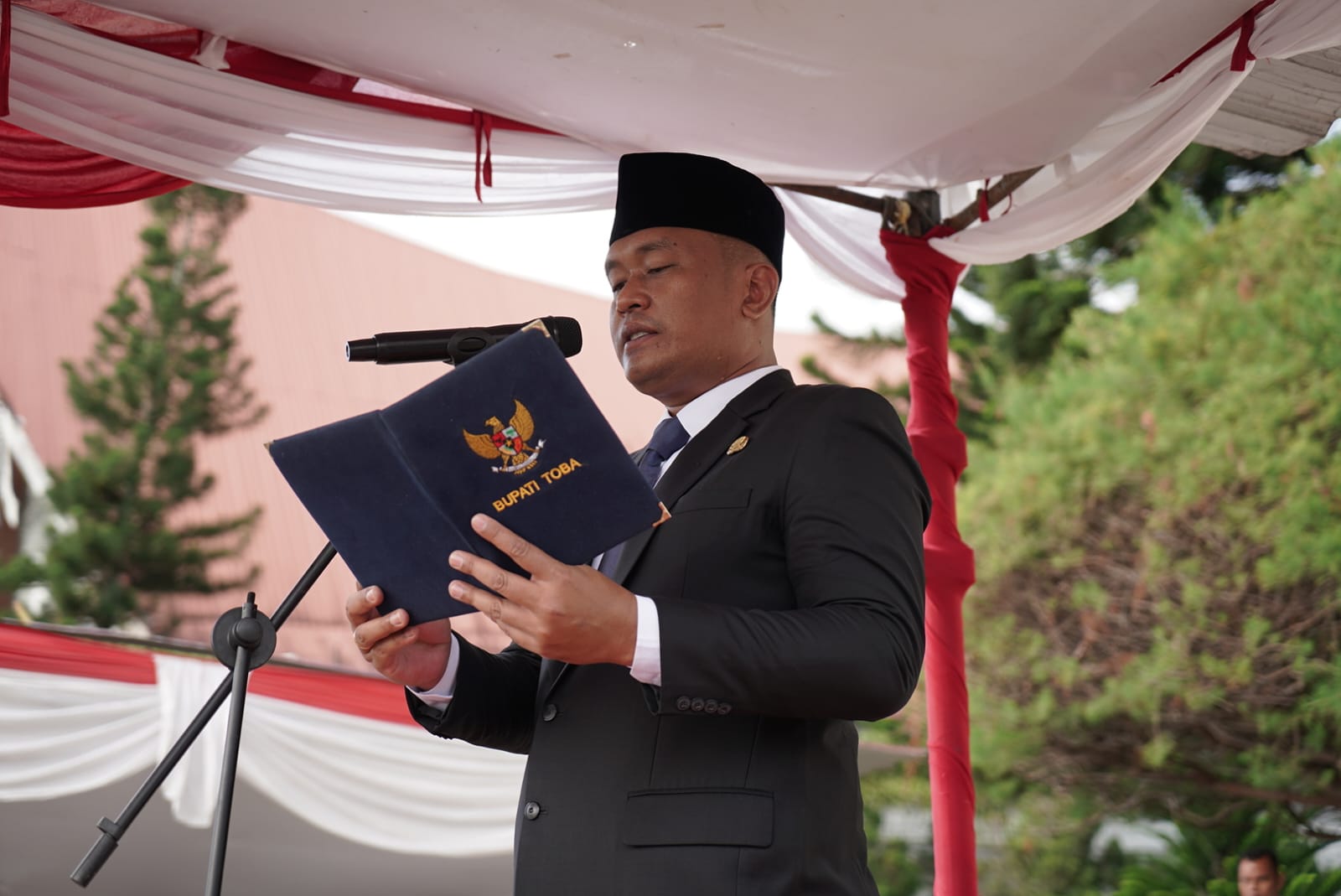 Harkitnas 2026: Bupati Toba Ajak Masyarakat Bangkit Hadapi Tantangan Zaman