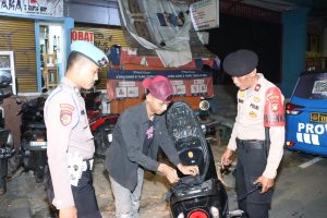 Polres Metro Jakbar Gelar Razia dan Patroli Mobile, Satu Orang Diduga Bawa Sabu Diamankan