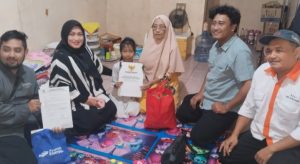 Walikota Jakut Salurkan Bantuan Terhadap Korban Pelecehan Seksual di Kelurahan Sukapura