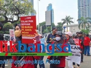 BURUH DESAK PEMERINTAH HENTIKAN GELOMBANG PHK, KPBI KEPUNG KEMENAKER
