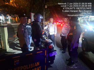 Kapolsek Bekasi Barat Pimpin Patroli KRYD dan Razia Stasioner Cegah Tawuran