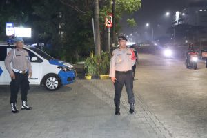 Patroli Dini Hari, Polisi Hadir Menjaga Rasa Aman Warga Jakarta Barat