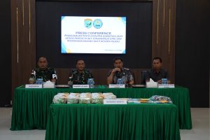 Satgas Pamtas Yonarhanud 1/PBC/1 Kostrad Kembali Ukir Prestasi, Gagalkan Penyelundupan 21,4 Kg Sabu dan Amankan WNA di Entikong      