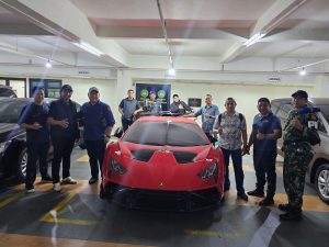 “Lamborghini Disembunyikan di Gang, Kuncinya Dibuang ke Parit! Aset Aseng Diburu Kejagung”.