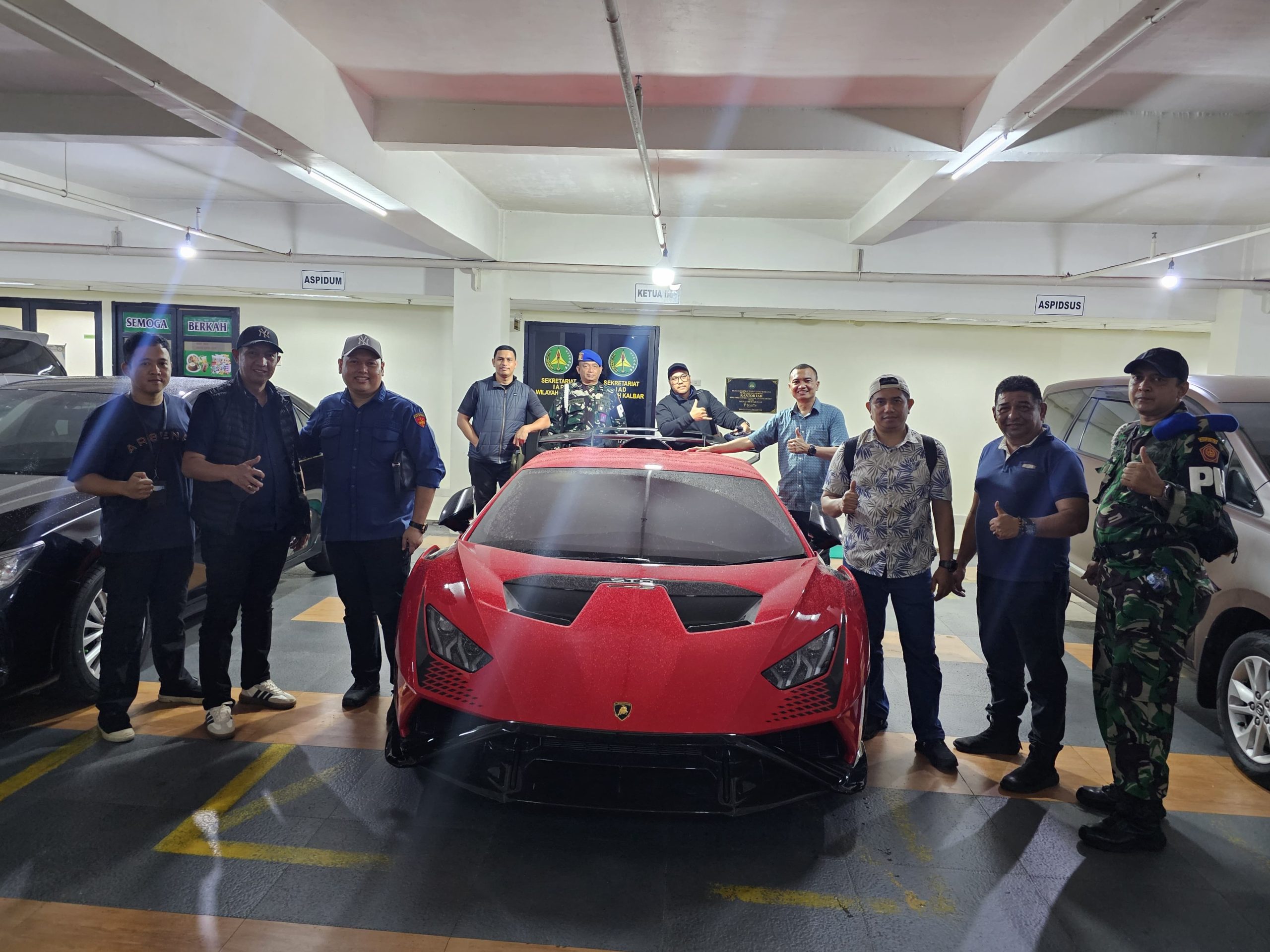 “Lamborghini Disembunyikan di Gang, Kuncinya Dibuang ke Parit! Aset Aseng Diburu Kejagung”.