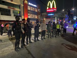 Jaga Keamanan Akhir Pekan, Polres Metro Jakbar Sisir Titik Rawan Lewat Patroli Skala Sedang