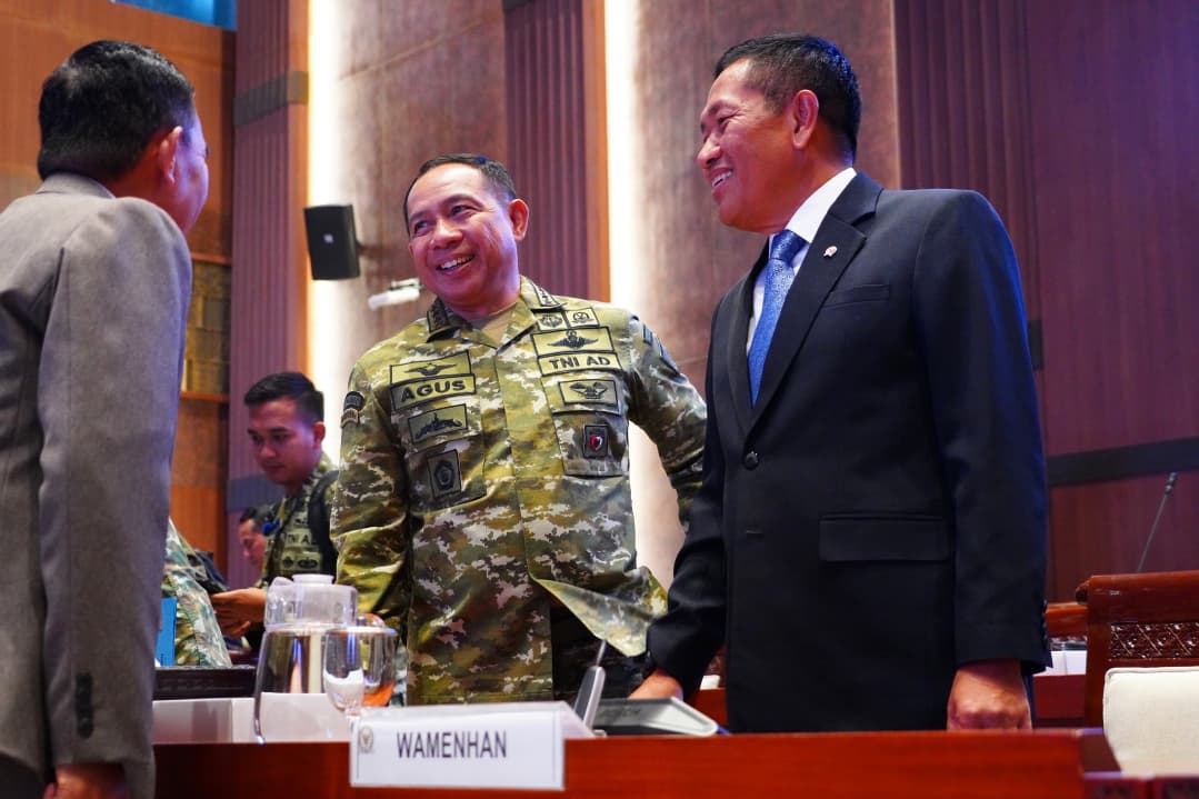 Panglima TNI Bersama Wamenhan RI Hadiri Raker Bersama Komisi I DPR RI      