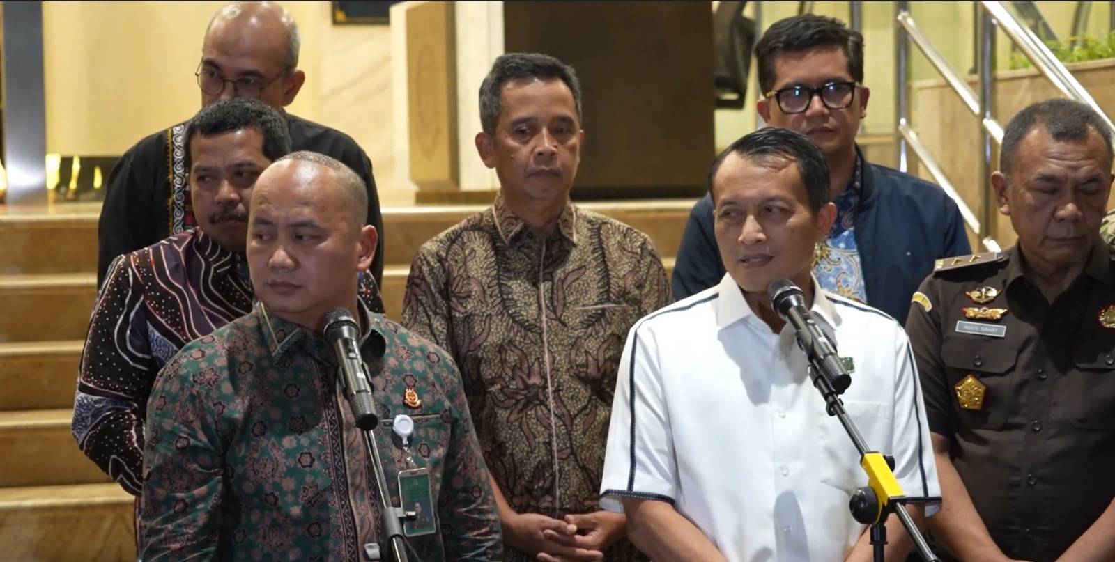 Tim Sembilan Kejaksaan Agung Tetapkan FA sebagai Tersangka Dugaan Tindak Pidana Pencucian Uang, Ditahan di Rutan KPK