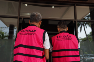 Kejaksaan Agung Laksanakan Tahap II Perkara Dugaan Korupsi Pengelolaan Pertambangan PT Asmin Koalindo Tuhup, Empat Tersangka Resmi Diserahkan kepada Penuntut Umum